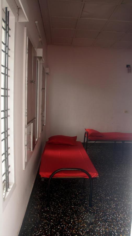 فندق Bed And Bath For 1-8 People تريفِندرم المظهر الخارجي الصورة